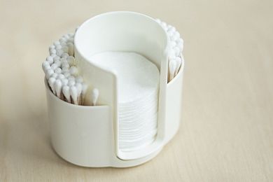 Контейнер для ватных дисков и палочек Zoy (слоновая кость) BEROSSI АС 86533000