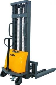 Штабелер гидравлический с электроподъемом 
1,5 т 1,6 м XILIN CDD15B-E (WET) с раздвижными вилами TOR 1009593