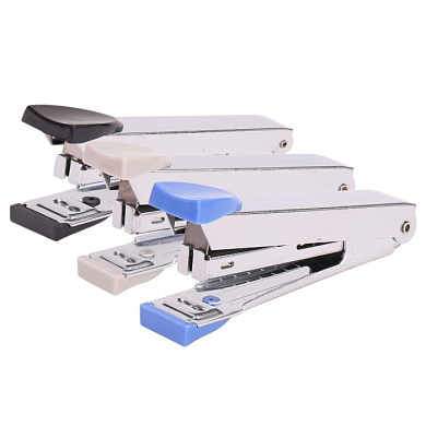 Скобосшиватель "Deli Start 0224", 15 листов,  ассорти