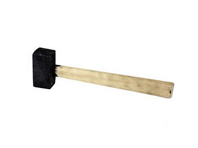 Кувалда 4 кг кованная, деревянная ручка Рубин-7 4607169311990