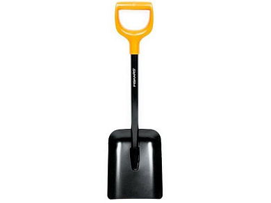 Лопата совковая укороченная Solid Fiskars 1026649