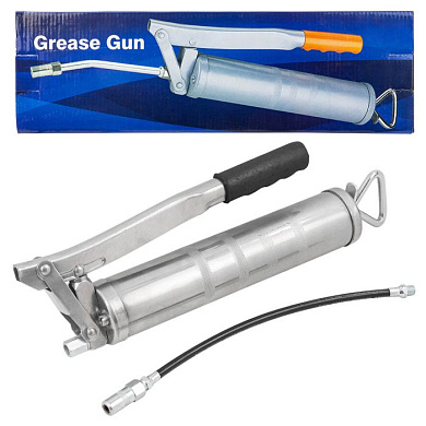 Шприц ручной для нагнетания густой смазки с гибким шлангом объем 450 мл, длина шланга 300 мм ForceKraft FK-20450