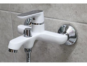 Смеситель для ванны с коротким изливом, латунь, белый + хром L3277W Ledeme