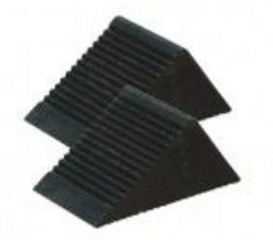 Башмак противооткатный резиновый 130х80х65 мм, 2 шт RockForce RF-TRF3301(к-т 2шт)