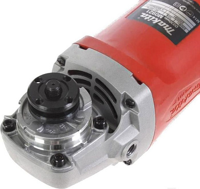 Угловая шлифмашина Makita MT M 0921