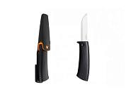 Нож с точилкой Fiskars 1023617