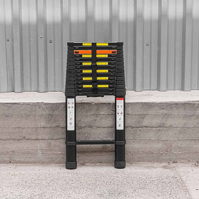 Лестница телескопическая алюминевая бытовая 5,8 м, 15 ступ. RockForce RF-UP580