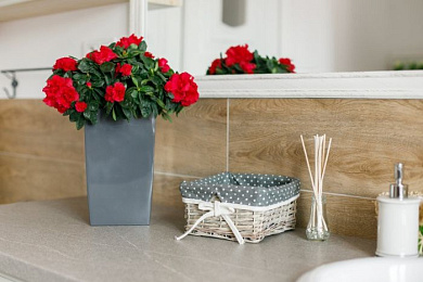 Кашпо для цветов со вставкой ЖАСМИН, 16×16×26см, вставка 15см, графит Гарденпласт 65006