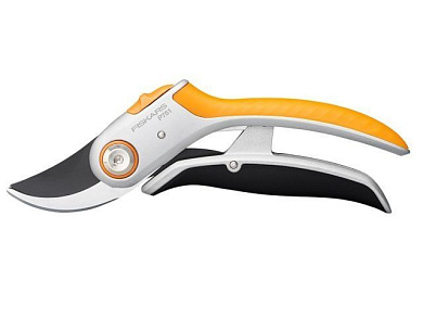 Секатор плоскостной металлический Plus PowerLever P751 Fiskars 1057172