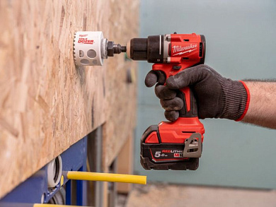 Дрель-шуруповерт Milwaukee M18 BLDDRC-402C 4933492834