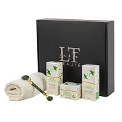 Набор Алоэ и зеленый чай, гель-алоэ для кожи вокруг глаз, сыворотка для лица, крем для лица, набор, массаж ролик+скребок гуаша, полотенце 40х70 La and Te beaute LT-3 GR