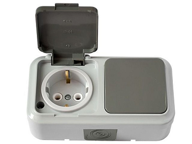 Блок выкл. 1 клав. + розетка (открытая, с/з, брызг. защ.) серая, Пралеска Аква, (IP54 пылебрызгозащищенные) Bylectrica В-РЦ-657(03)